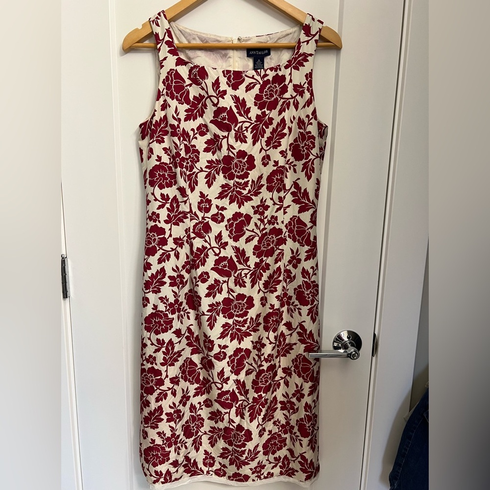 Ann Taylor 100% Silk Red Floral Dress Size 8